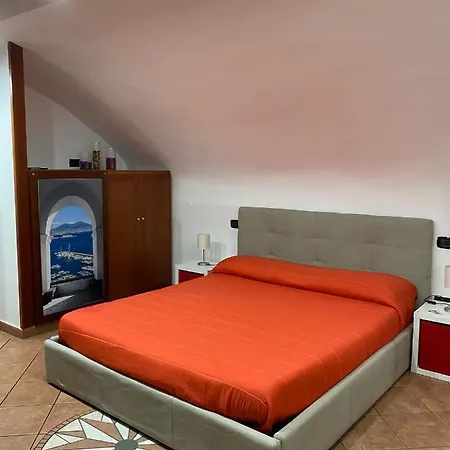 In Love: Balconcino Spaccanapoli Apartamento