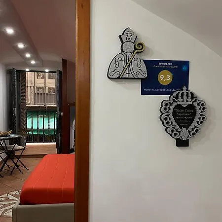 In Love: Balconcino Spaccanapoli Apartamento