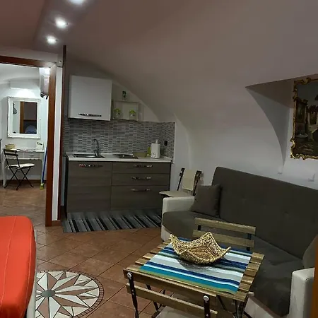 In Love: Balconcino Spaccanapoli Apartamento Nápoles