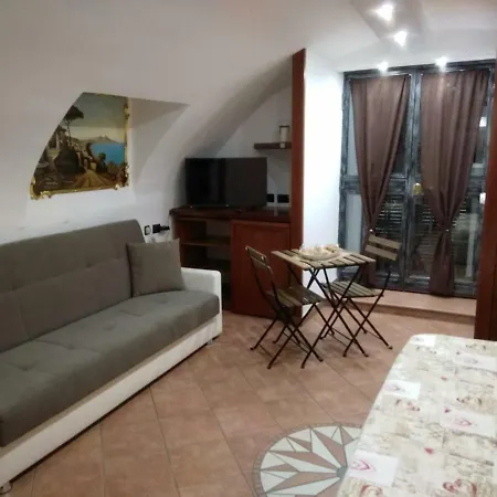 In Love: Balconcino Spaccanapoli Apartamento Nápoles