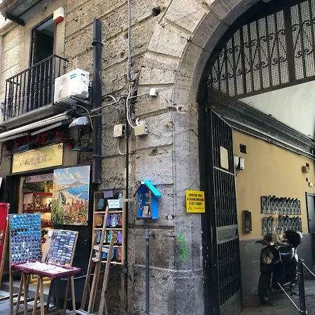 Apartman In Love: Balconcino Spaccanapoli