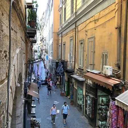In Love: Balconcino Spaccanapoli *